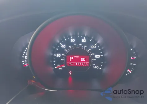 2016 Kia Soul z USA, uszkodzony, nr VIN KNDJN2A23G7366313